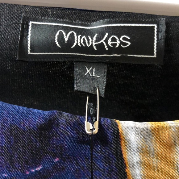 Cold Shoulder Sheer Top - Picture 6 of 7